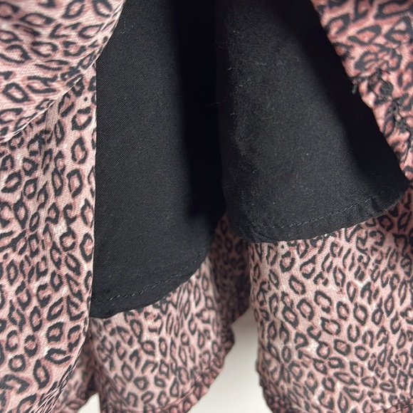Urban Outfitters Millie Pink Leopard Print Button Front Mini Skirt Size Medium - Picture 4 of 8